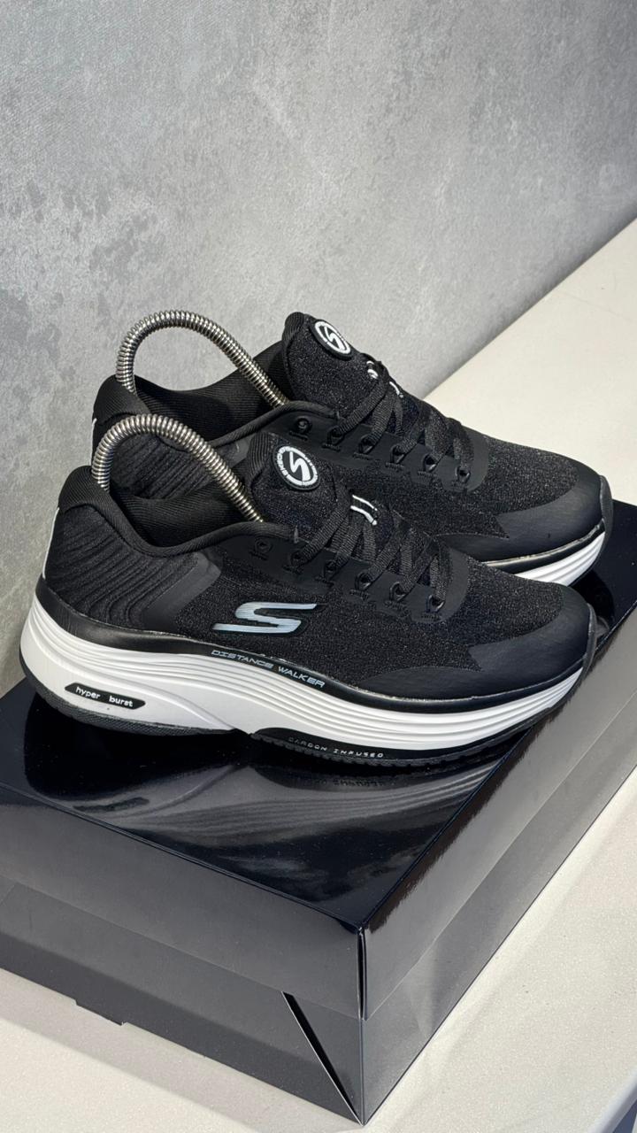 SKETCHERS HYPER NEGRO BLANCO - Image 5