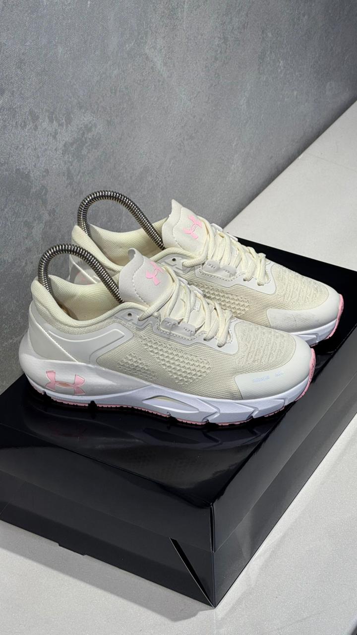 UNDER ARMOUR BEIGE - Image 4
