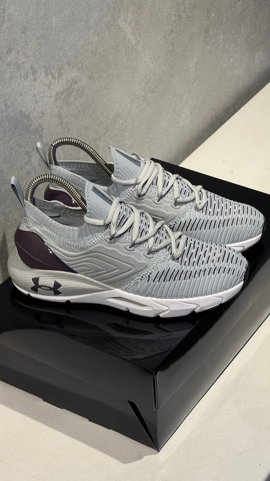 UNDER ARMOUR GRIS MORADO - Image 4
