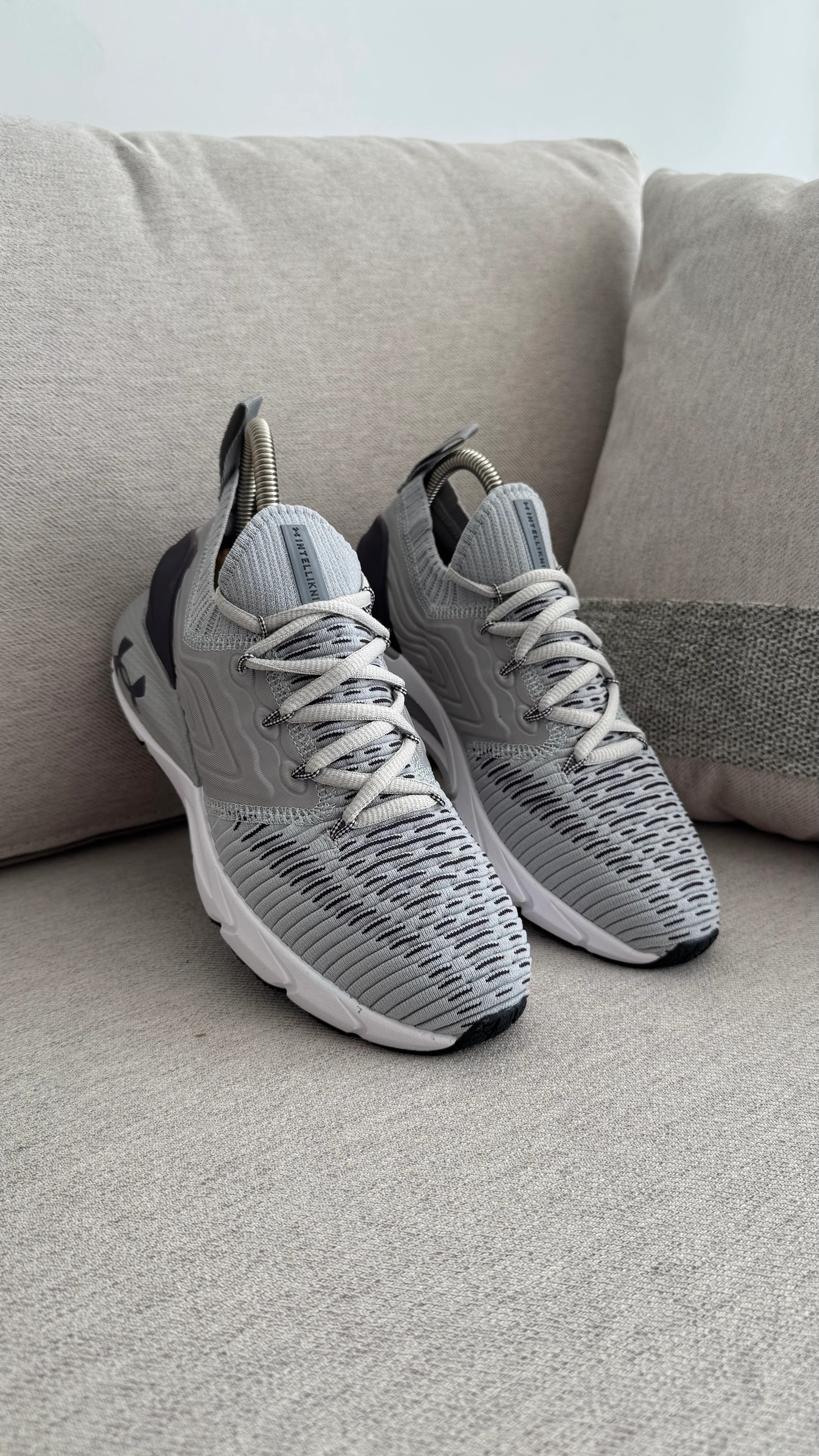 UNDER ARMOUR GRIS MORADO - Image 9