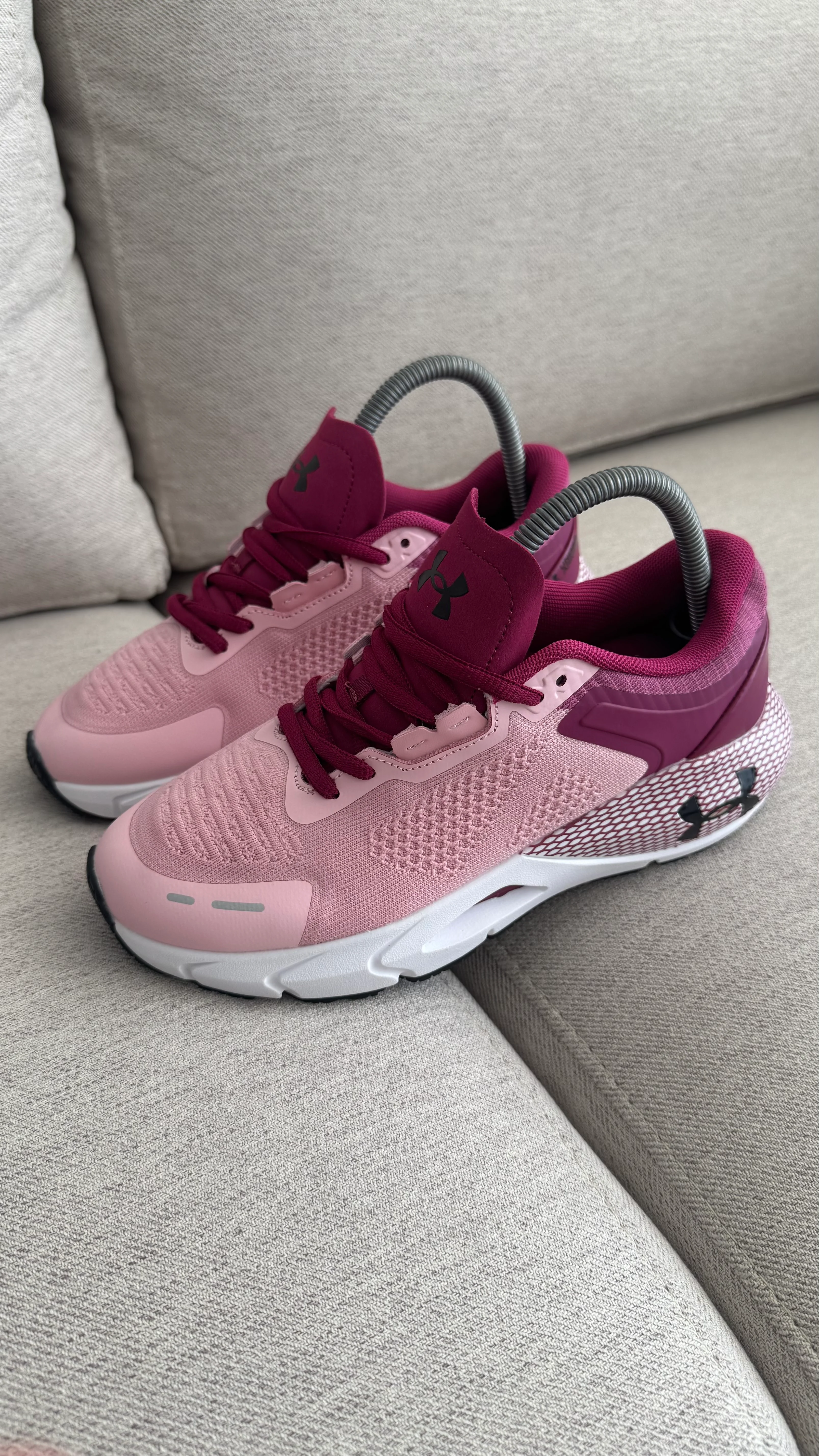 UNDER ARMOUR TENIS ROSADO ROSA - Image 10