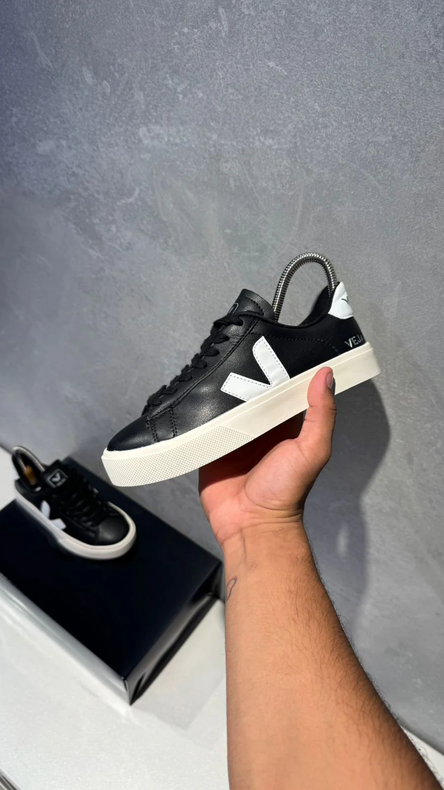 VEJA NEGRO BLANCO PROMO - Image 6